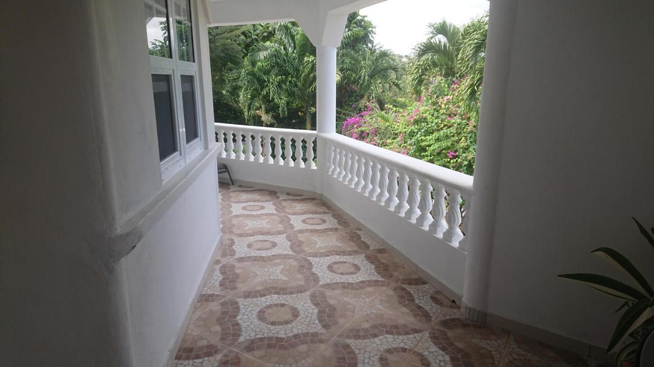 Classique International In Dominica Marigot Luaran gambar